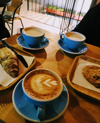 Brew & Blend برو اند بلند - Saudi Arabia|Jeddah 23462|Al Manar District|4627 Al Manar