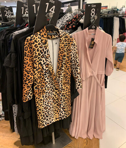 River Island - Riyadh - +966 11 253 4777