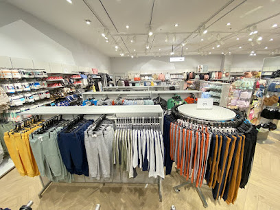 H&M - Tabuk - +966 12 261 7633