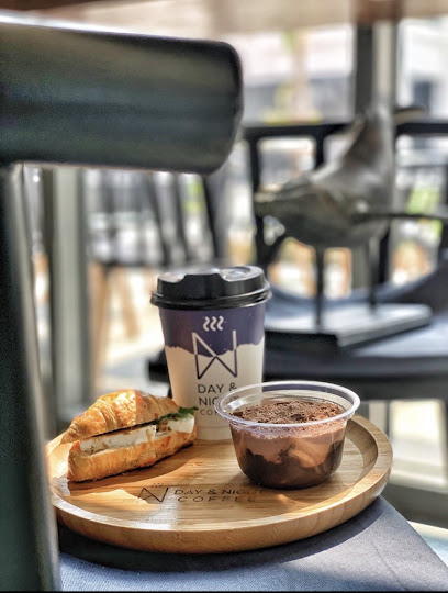 Day & Night Cafe - Saudi Arabia|Al Khobar 34437|Al Andalus|شارع الملك سعود