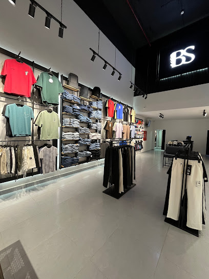 القميص الاسود | Black Shirt - Buraydah 52388