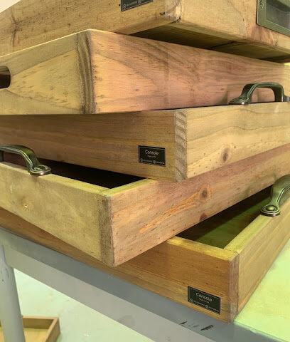 console -  - +966 50 096 9492