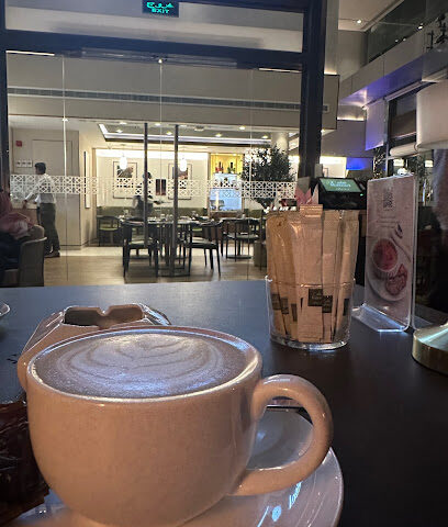 Café Bateel - Oud Square Al Safarat - Riyadh - +966 800 111 0222