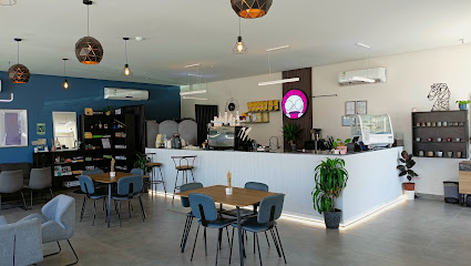 Geeks Cafe - Ar Rass - +966 56 749 9001