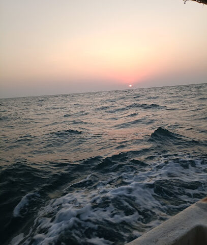 أبو محمد للرحلات البحرية - Jazan - +966 55 620 4855