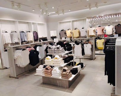 H&M - Abha - +966 12 230 3402