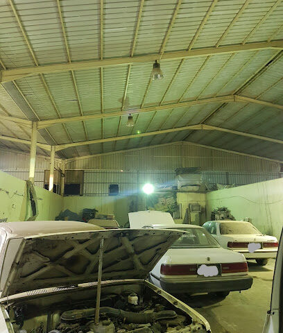 ورشة مركز دبي - Abu Arish -