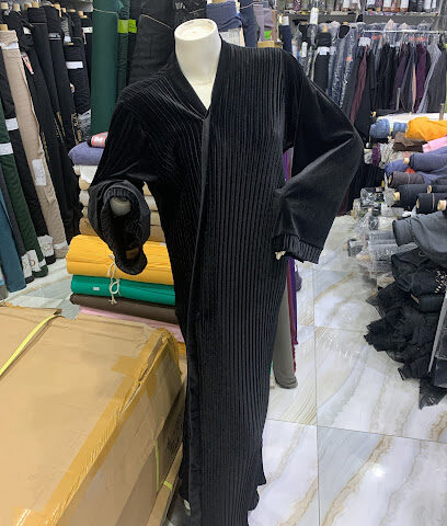الحالمة للبيع اقمشة العبايات والطرح بالجملة - Dammam - +966 55 916 0002