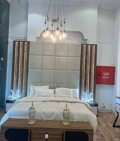 Home light furniture closets and bedrooms - Hail -