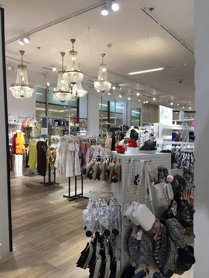 River Island - Jeddah 23612