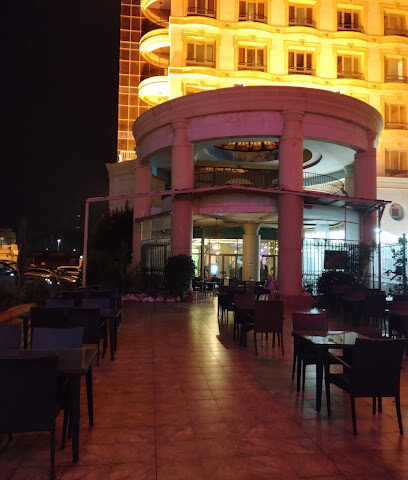 مقهى أعالي الهدا - Taif - +966 56 633 1004