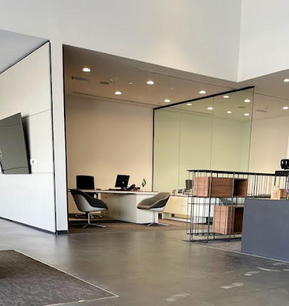 Porsche Service Centre Riyadh Khurais - Riyadh - +966 800 118 0099