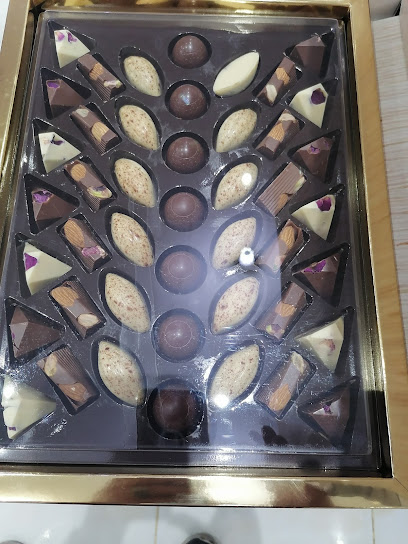 Aleen Sweets - Saudi Arabia|Uyun Al Jawa 52792|طريق الملك فهد|FJWP+PGH
