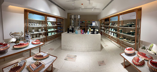 Anoosh - Mecca - +966 59 382 7842