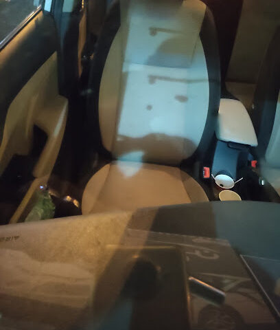 بن دعجم لتأجير السيارات - Khamis Mushait - +966 53 573 5756
