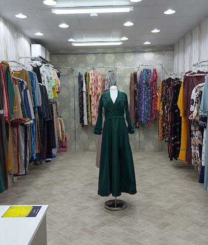متجر أناقة مون - Al Majma'ah -