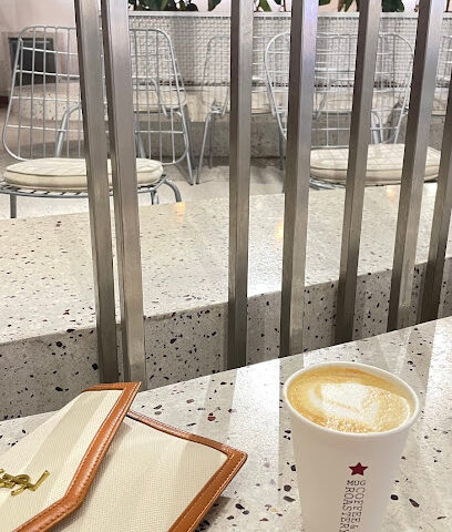 Mug Coffee and Roastery مقهى ومحمصة مق كافيه - Al Madinah Al Munawwarah - +966 56 568 5415