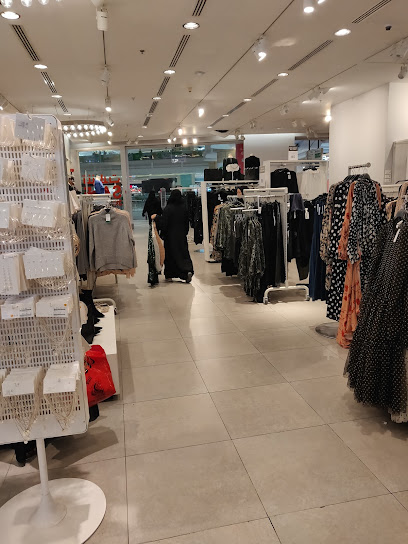 H&M - Saudi Arabia|Mecca 24231|Al Haram|Diamond Tower