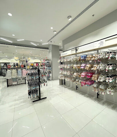 Twenty4 Fashion (Dammam Cornich) - Dammam - +966 56 106 6298