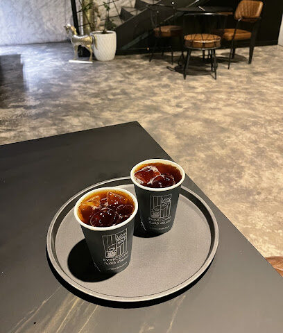 ايفينك كافيه - EVINC CAFE - Az Zulfi -