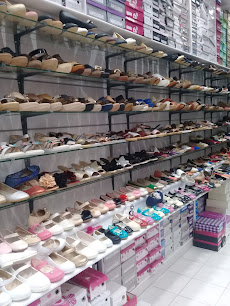 الأحذية العالمية - Taif - +966 55 558 8450
